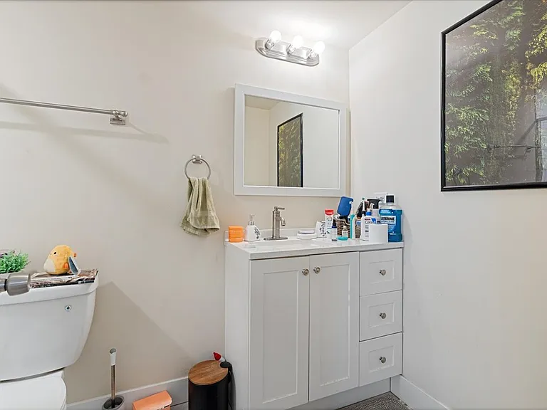 1640 N Talman Ave #2 — Photo 15
