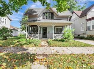 710 Wright St, Oshkosh, WI 54901