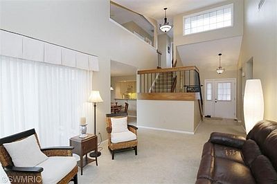 4th image of 3674 Woodbridge Ln