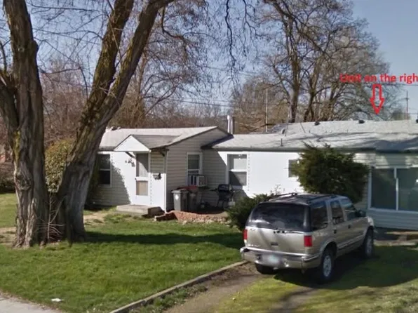 936 Newtown St #2, Medford, OR 97501