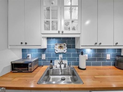 250 Triumph Dr NW, Atlanta, GA, 30327