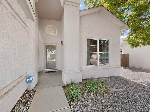 5th image of 3012 Mason Meadows Dr NE