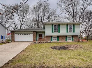 2014 Briarcliffe Blvd, Wheaton, IL 60189