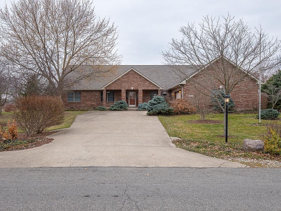 1st image of 964 N Maiellen Dr