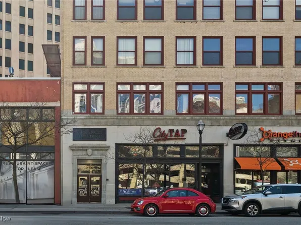 750 Prospect Ave E APT 401, Cleveland, OH 44115