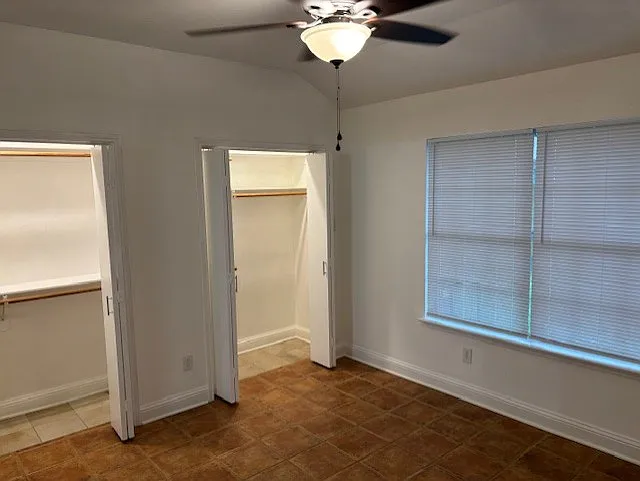 4711 Hay St — Photo 10