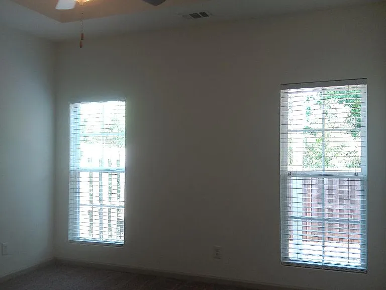 724 Buddy Ct — Photo 30