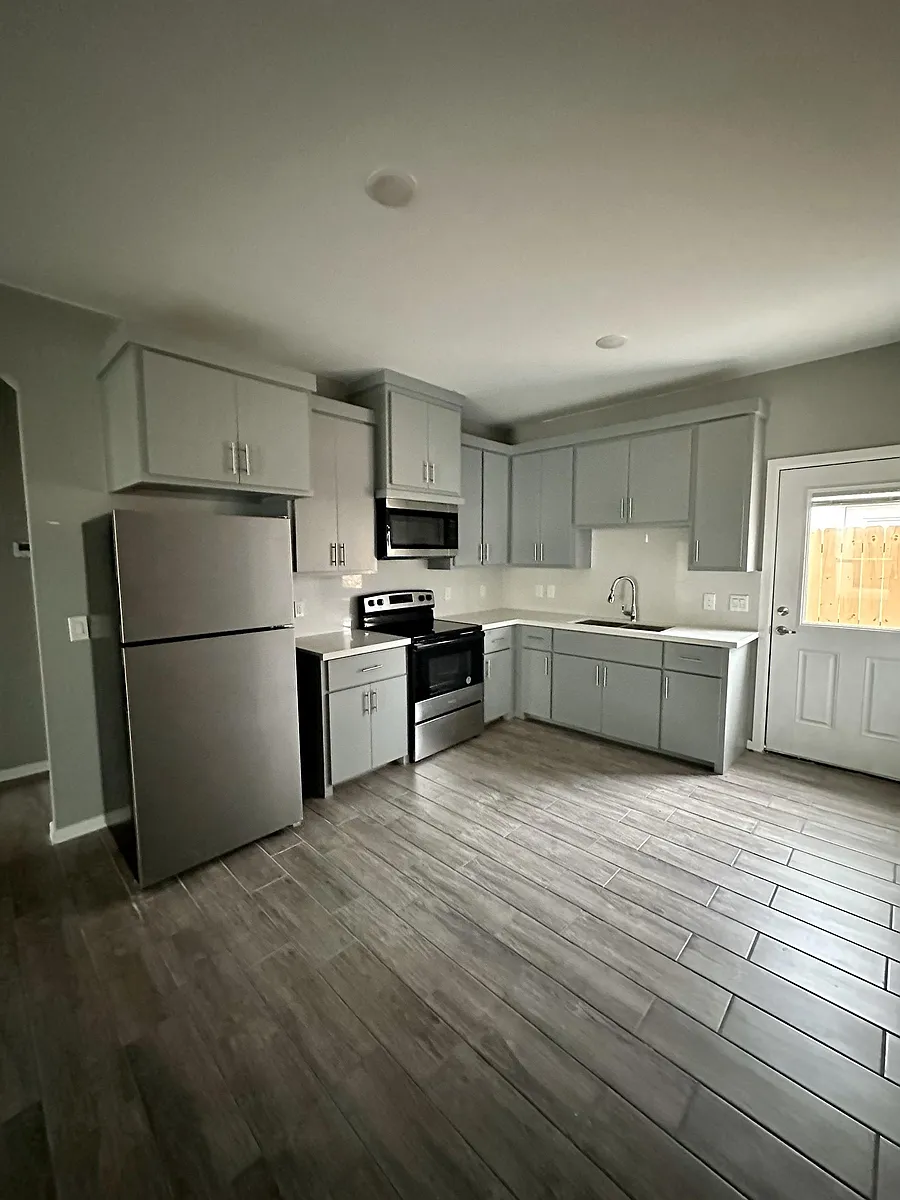 Building Photo - 1805 Angelina Dr #2
