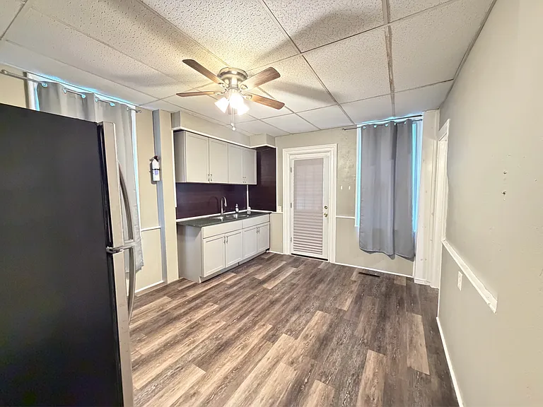 321 Washburn St #1 — Photo 9