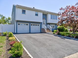 1897 Bell Pl, South Plainfield, NJ 07080