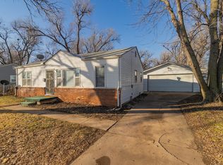3215 S Edwards Ave, Wichita, KS 67217
