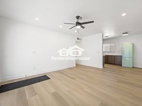 844 W Osborn Rd