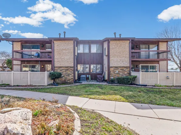 325 E 2550 N APT 22, North Ogden, UT 84414