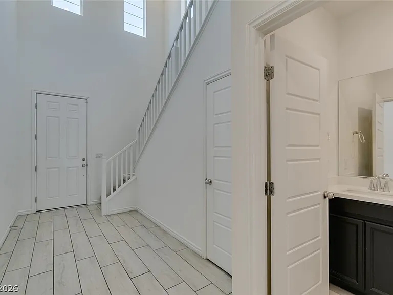 6858 Greensmen Ave — Photo 4
