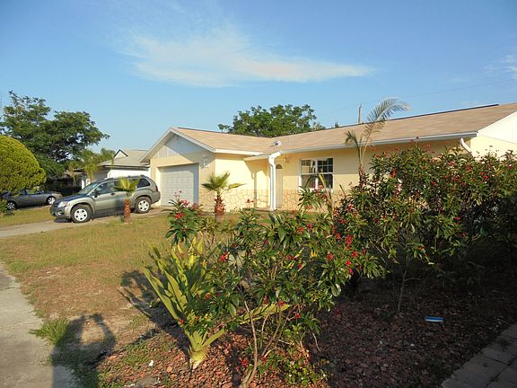 3rd image of 865 Loretta Dr