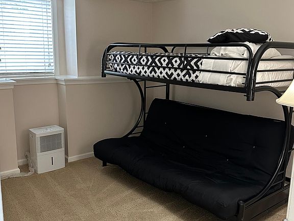 3rd image of 303 Palmspring Dr APT 1