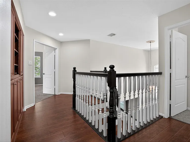19 Heather Wisp Pl — Photo 34