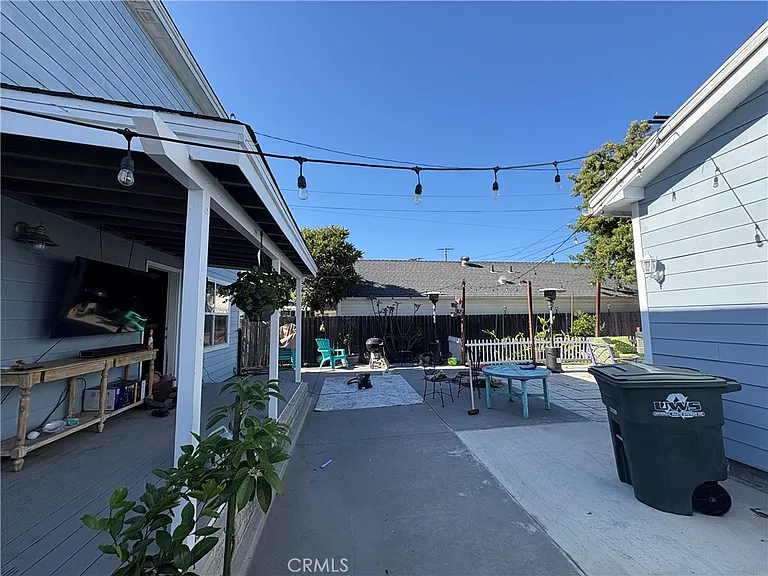 15228 S Ermanita Ave — Photo 4