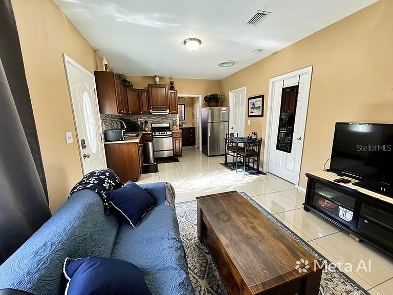 2453 Ridge Ave — Photo 3