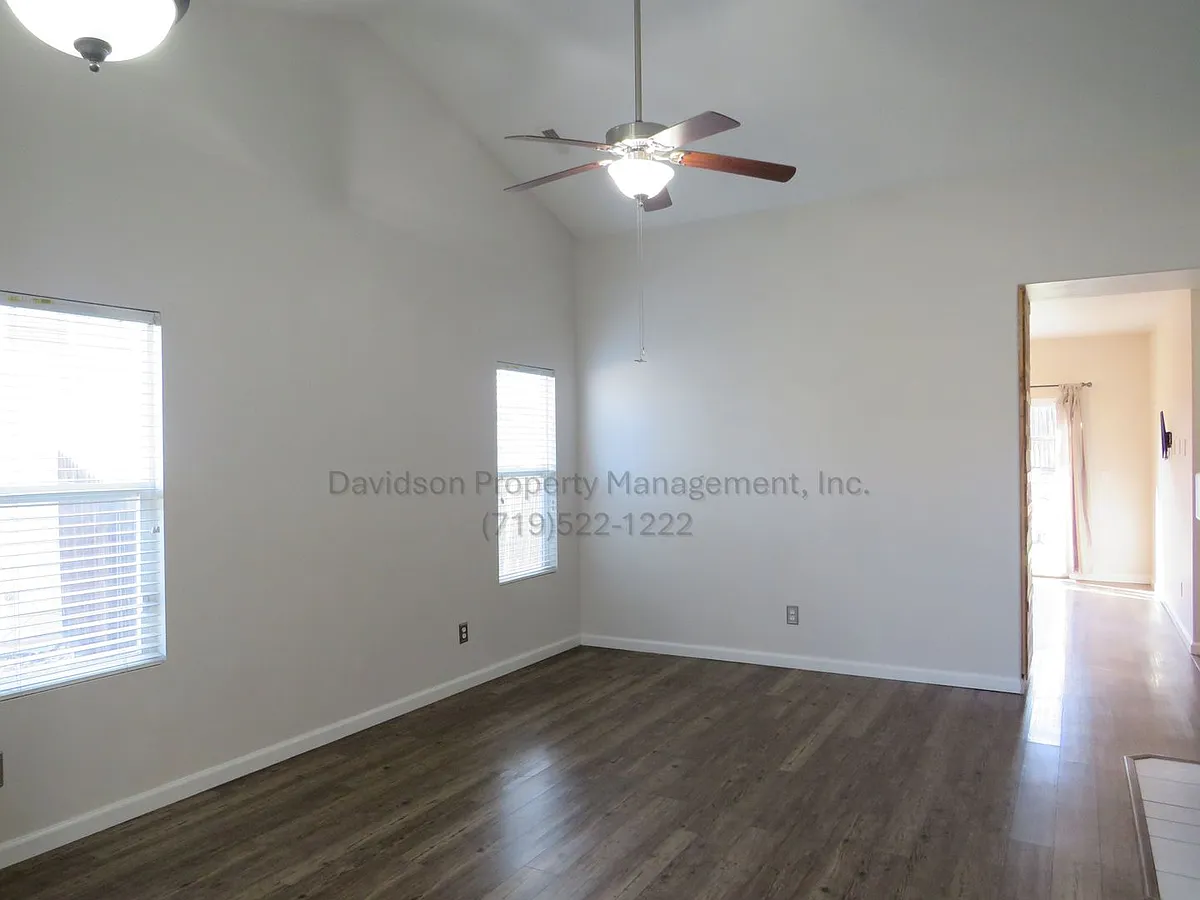 Building Photo - 4406 E Anvil Dr