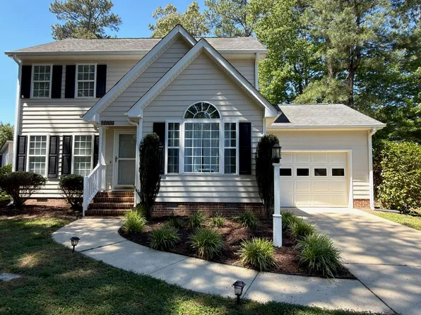 2100 Bridgeport Cir, Sanford, NC 27330