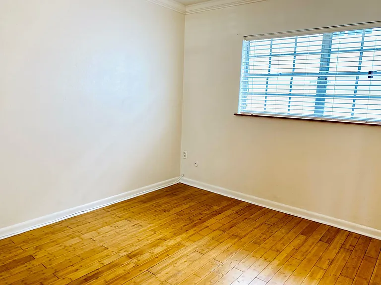 3119 W De Leon St #12 — Photo 10
