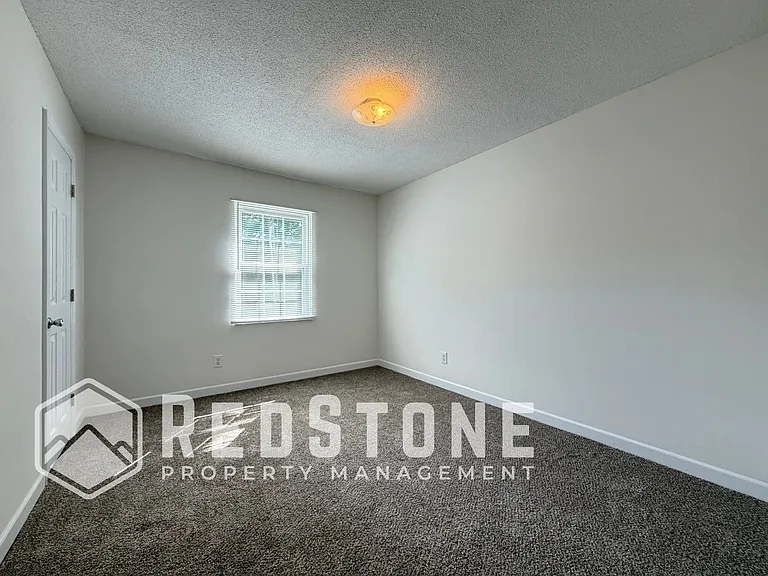 1730 Wood Ave #A — Photo 11
