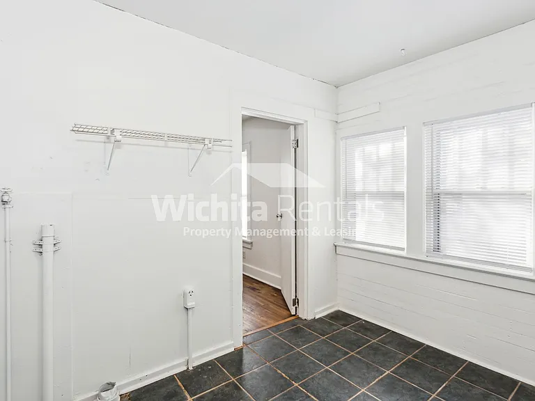 531 S Meridian Ave — Photo 15