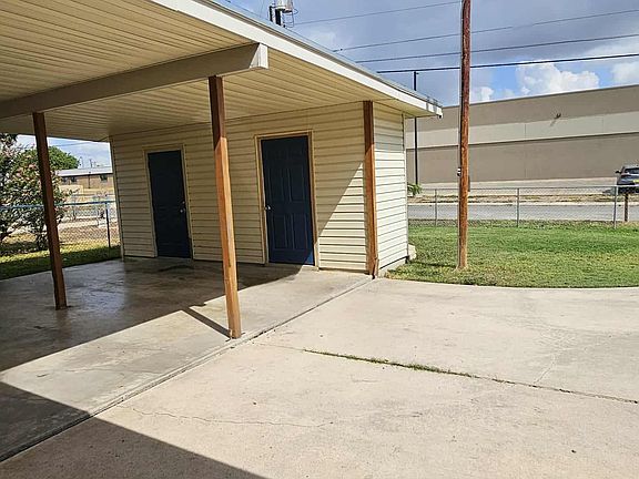 3rd image of 820 DURR RD
