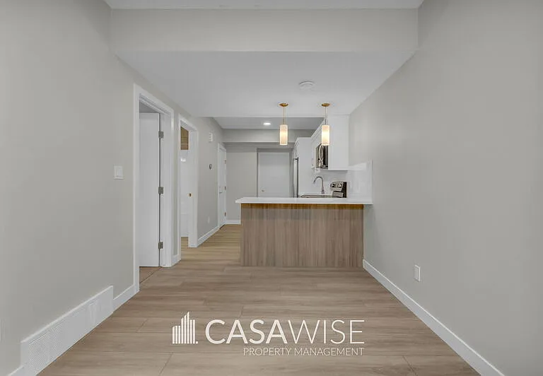 1067D Berg Pl #BASEMENT — Photo 4
