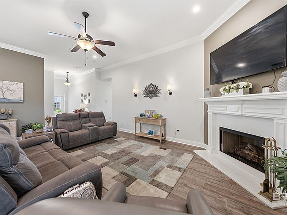 3rd image of 22512 Putter Ln