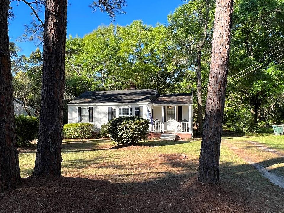 1st image of 1616 Beauford Pl