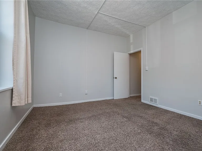 1110 Palo Alto St #A — Photo 17
