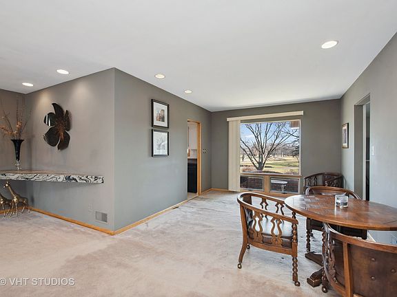 4th image of 902 N Allen Ave