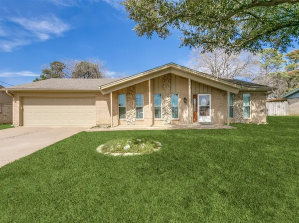 200 E Pleasantview Dr, Hurst, TX 76054