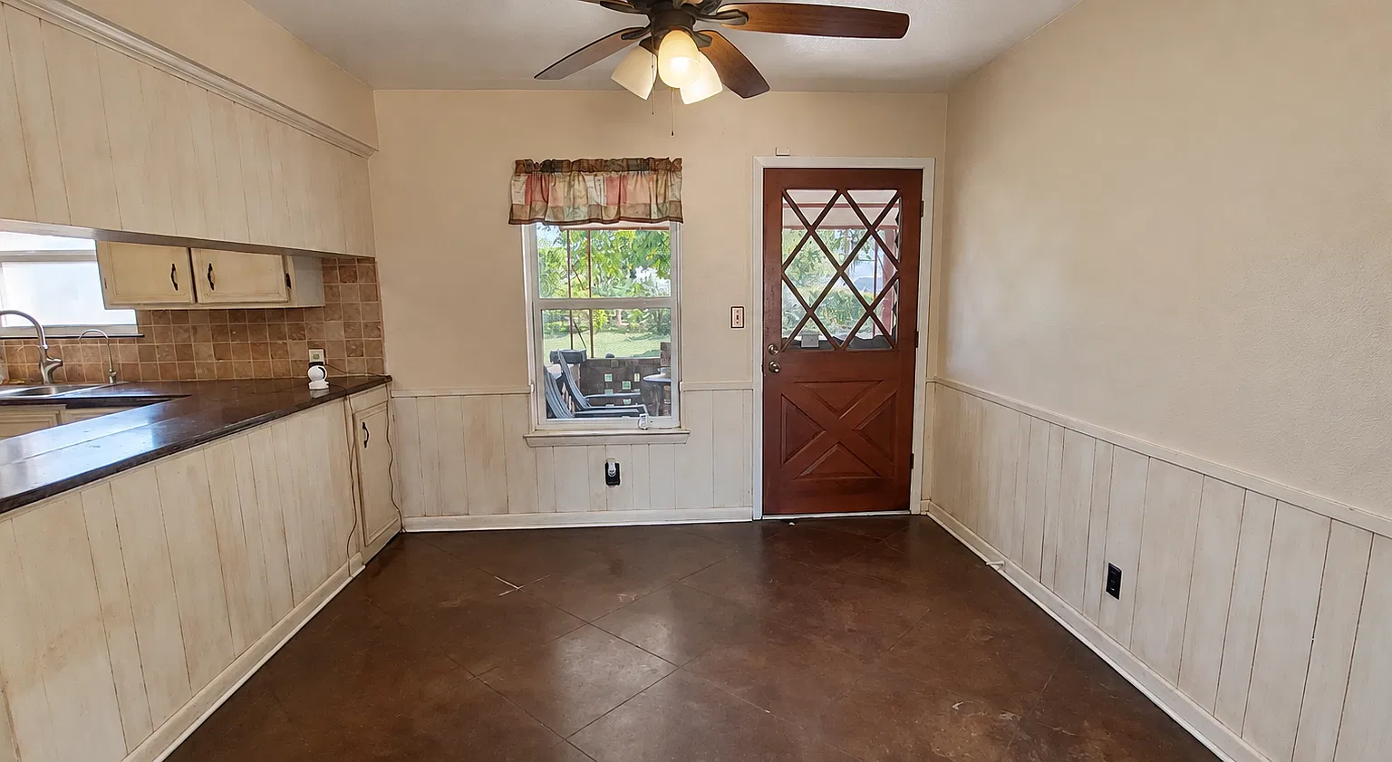 3 bed, 1649 sqft, $1,700 — Photo 4