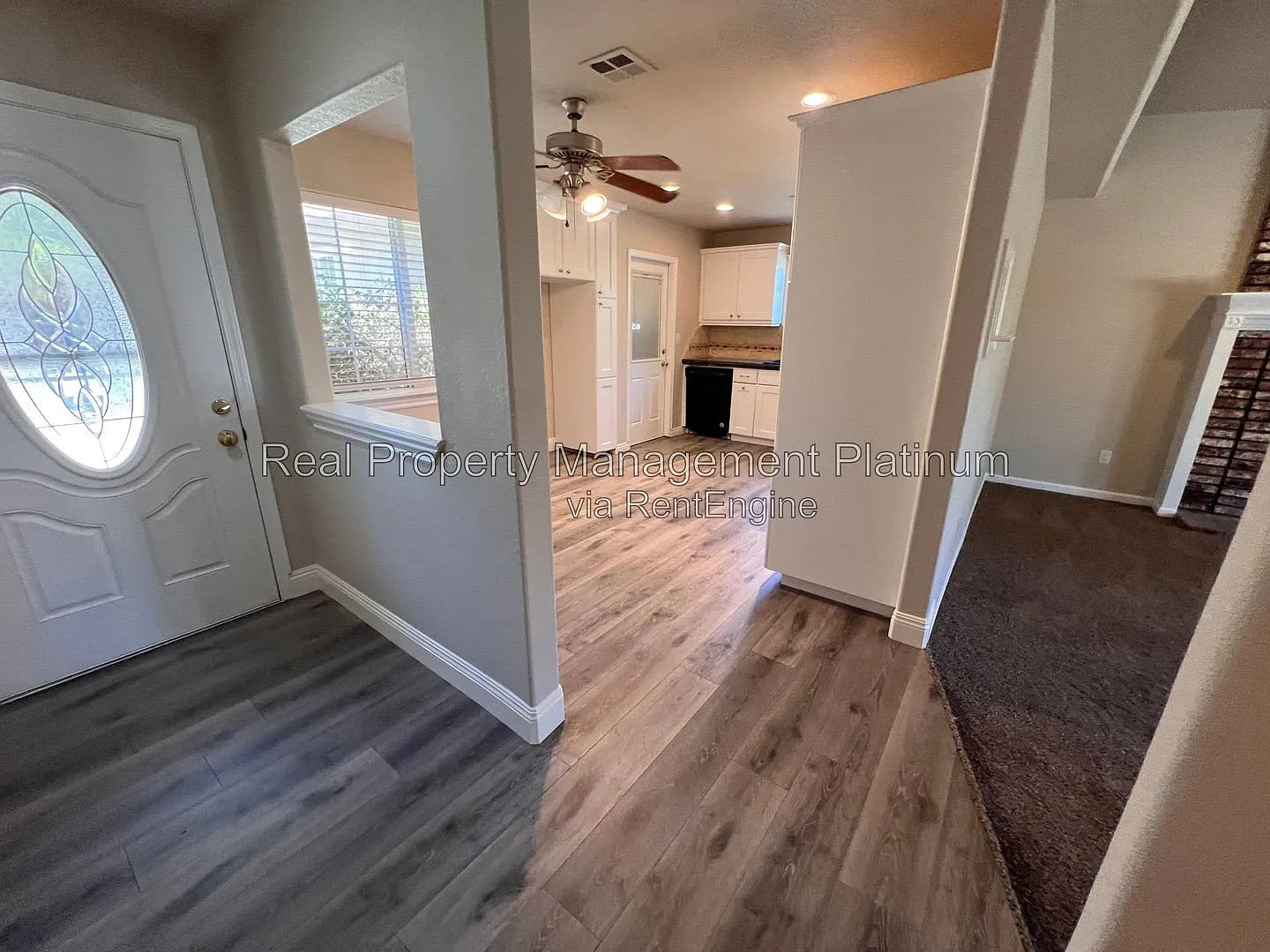 3 bed, 1.5 bath, 1153 sqft, $2,050 — Photo 2