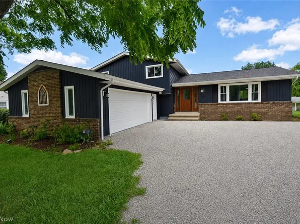 4949 Orchard Dr, Brunswick, OH 44212
