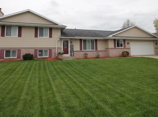 4426 Southwyck Dr, Janesville, WI 53546