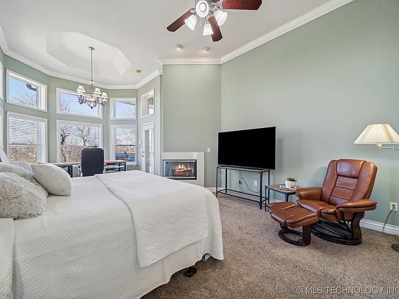 5th image of 23755 S Courtney Ln
