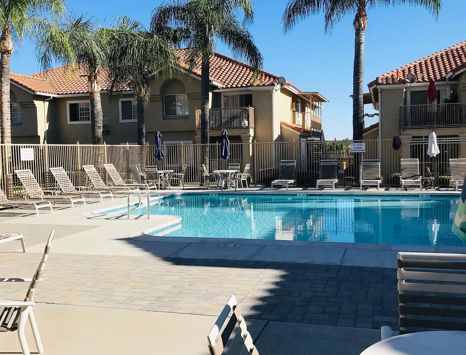 Walnut Grove Apartments — Photo 1