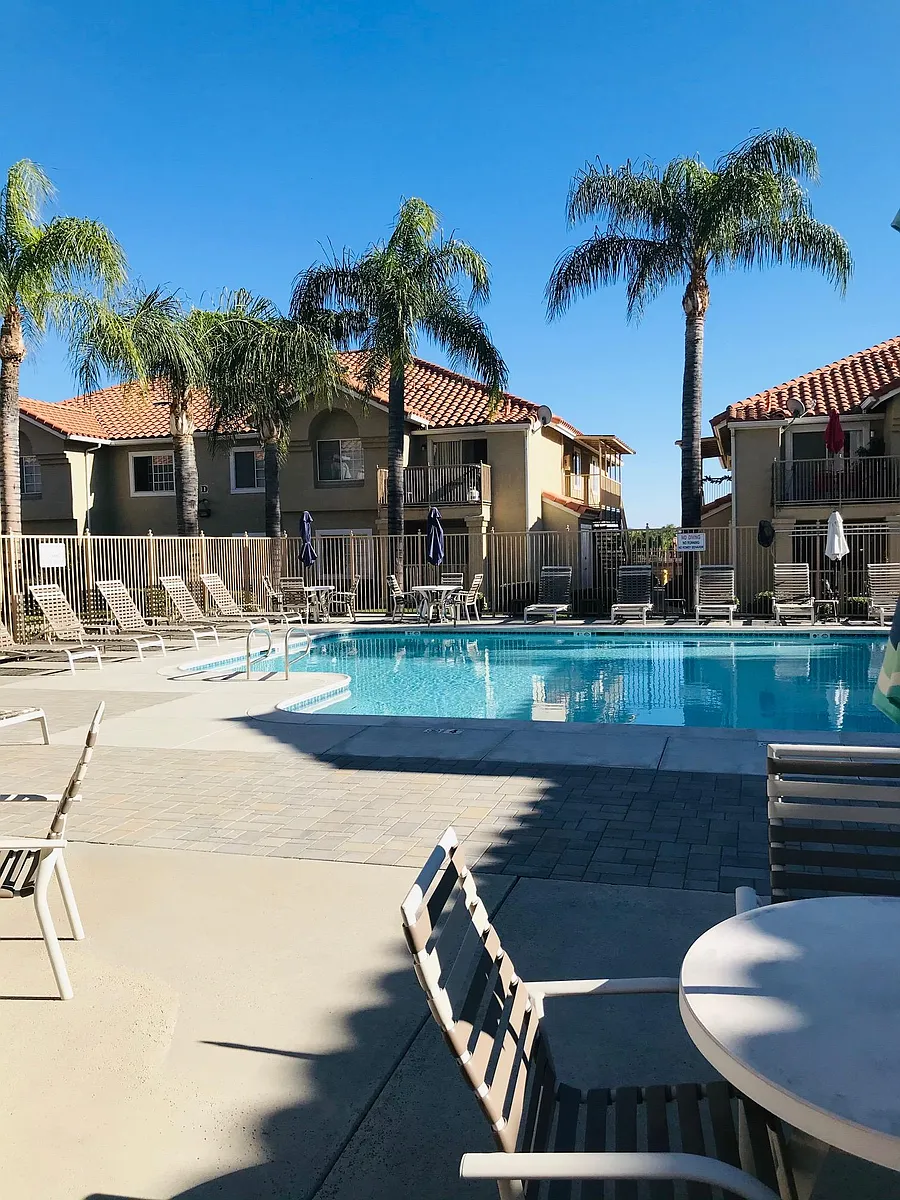Building Photo - Walnut Grove Apartments