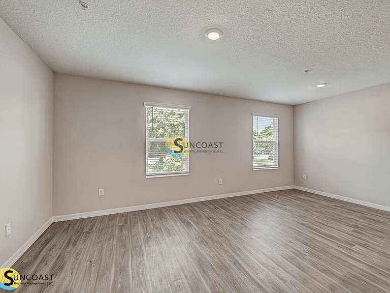Sunbeam Villas — Photo 129