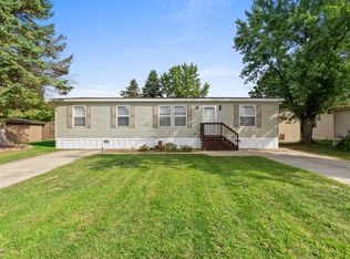 1253 N Maize Dr NE, Belmont, MI 49306