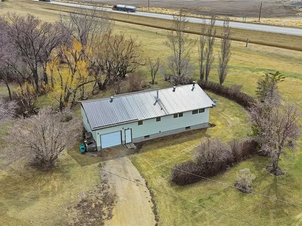 98 Main Street, Lang, SK S0G 2W0