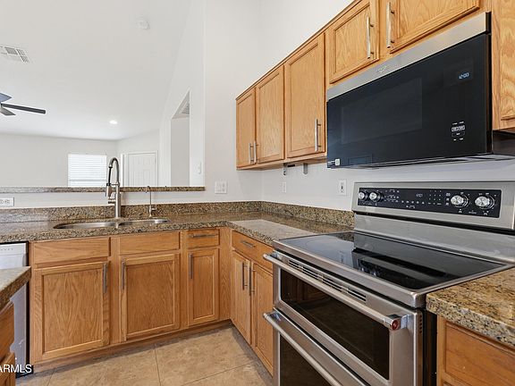 5th image of 12534 W WOODLAND Avenue
