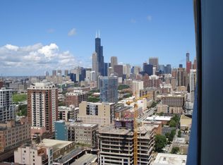 1720 S Michigan Ave APT 2713, Chicago, IL 60616