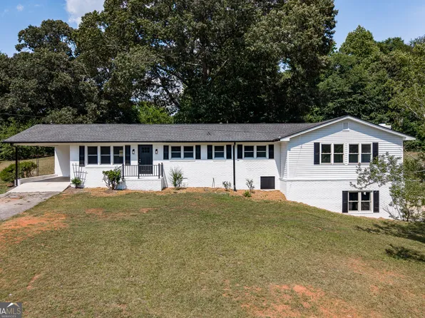 152 Marion St, Royston, GA 30662