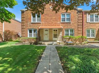 2961 Lincoln Ave, Riverside, IL 60546