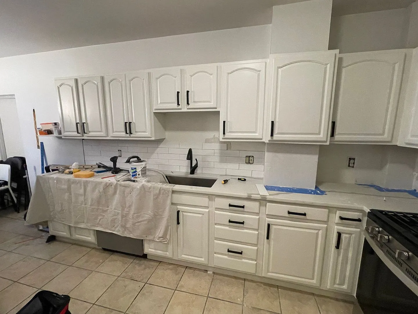 Nicely renovated with in-unit laundry in a prime location in Fenway! — Photo 1